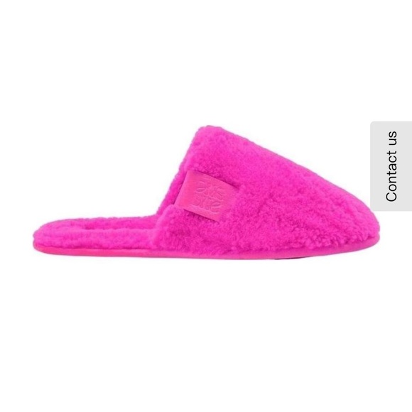 Pink Loewe men’s slippers